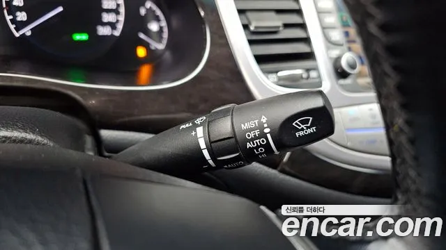 Hyundai Genesis 2012 — фото 18