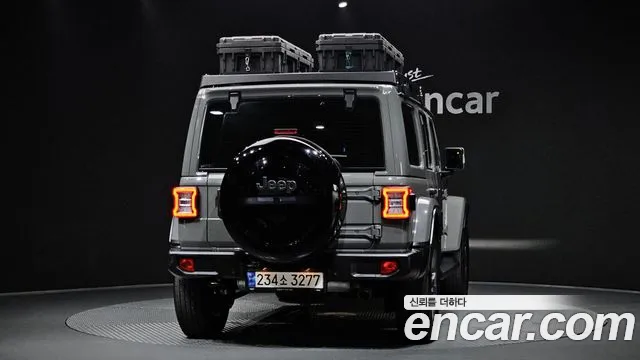 Jeep Wrangler 2023 — фото 4