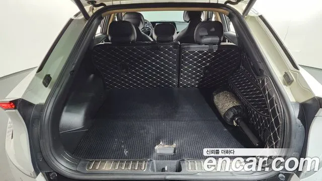 Kia EV6 2023 — фото 17
