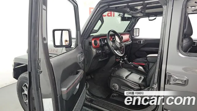 Jeep Wrangler 2021 — фото 10