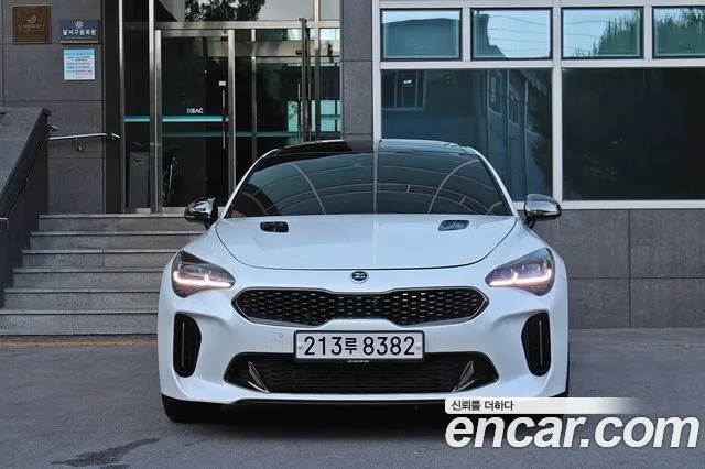 Kia Stinger 2018 — фото 2