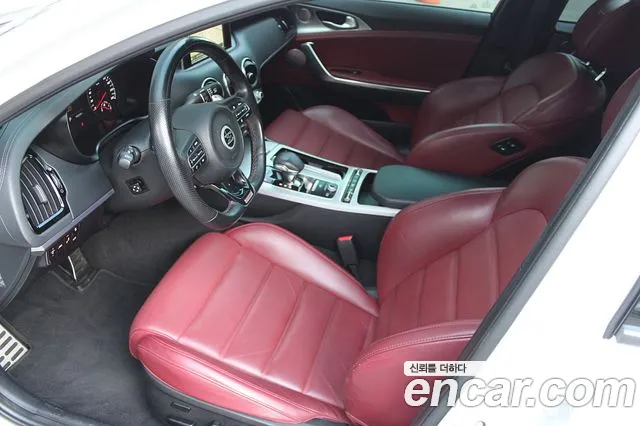 Kia Stinger 2018 — фото 14