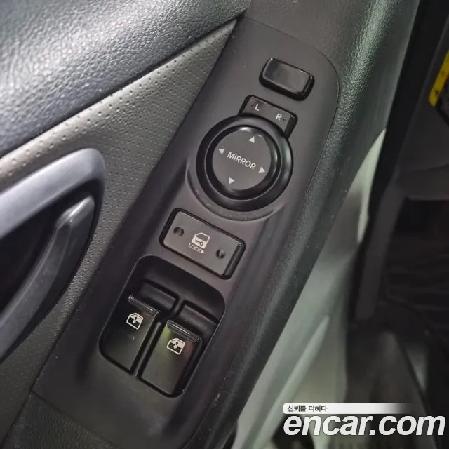 Hyundai Starex 2016 — фото 11
