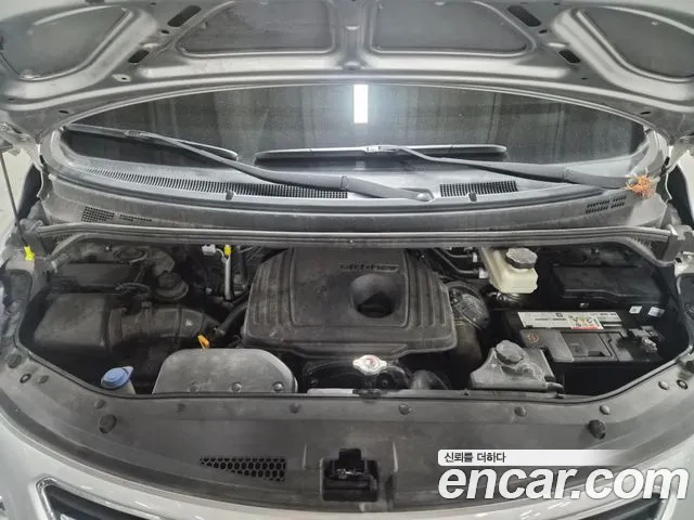 Hyundai Starex 2016 — фото 14