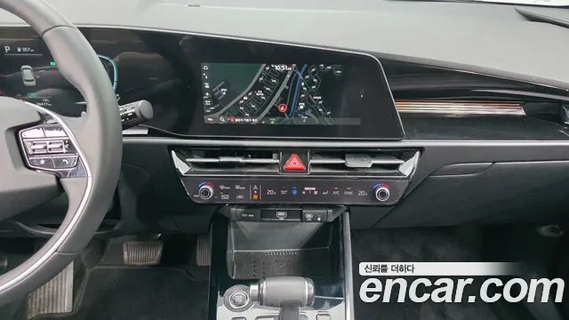 Kia Niro 2022 — фото 14