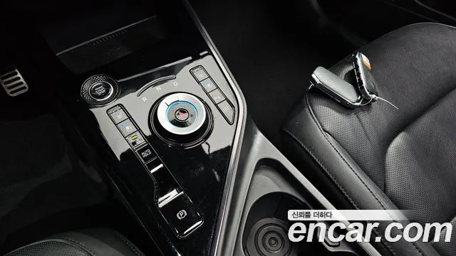 Kia Niro 2022 — фото 12
