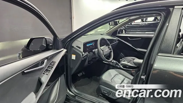 Kia Niro 2022 — фото 13