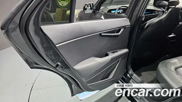 Kia Niro 2022 — фото 15