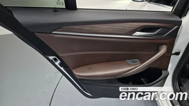 BMW 5-Series 2018 — фото 15