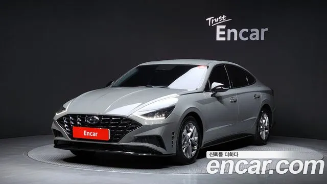 Hyundai Sonata 2022 — фото 1
