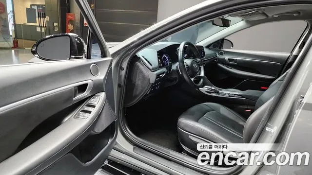 Hyundai Sonata 2022 — фото 13