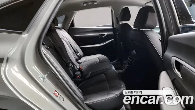 Hyundai Sonata 2022 — фото 17
