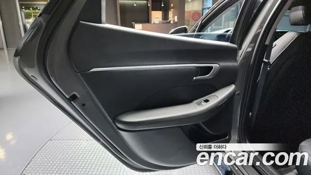Hyundai Sonata 2022 — фото 15