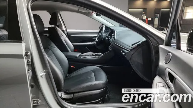 Hyundai Sonata 2022 — фото 16