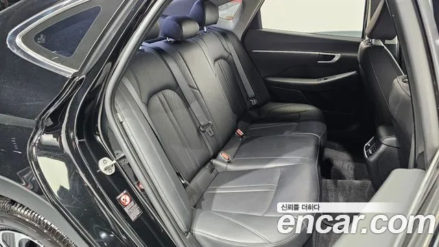 Hyundai Sonata 2023 — фото 18