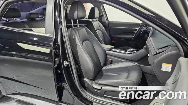Hyundai Sonata 2023 — фото 16