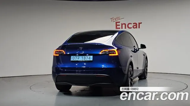 Tesla Model Y 2023 — фото 3