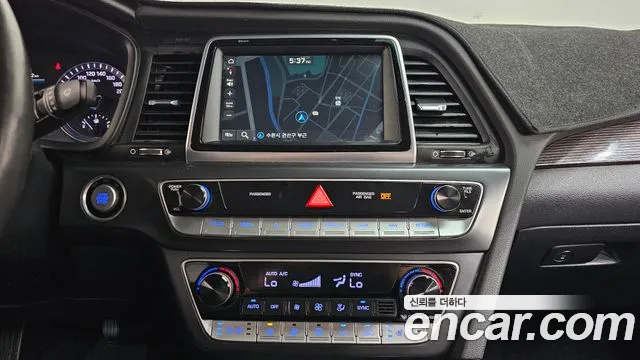 Hyundai Sonata 2018 — фото 18