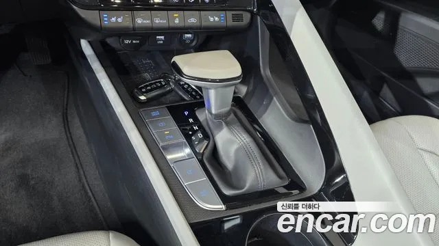 Hyundai AVANTE 2023 — фото 12