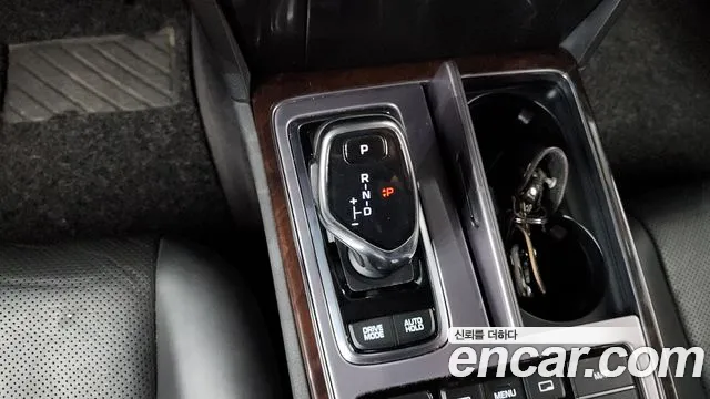 Hyundai Equus 2014 — фото 9