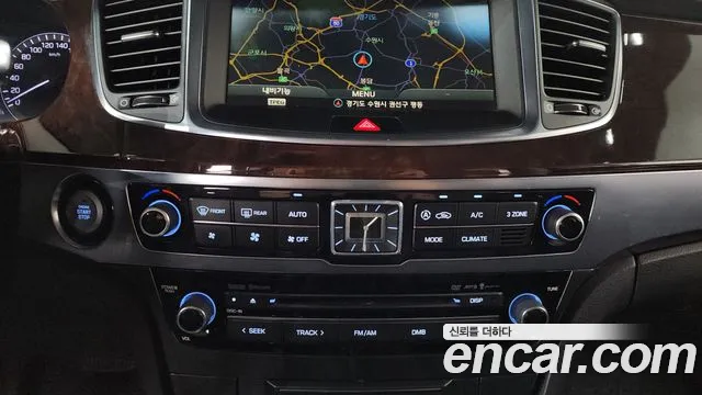 Hyundai Equus 2014 — фото 12