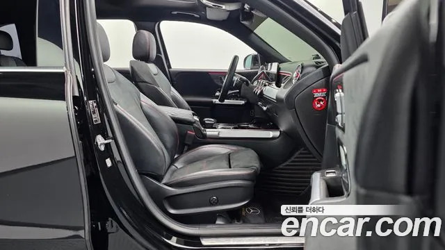 Mercedes-Benz GLB-Class 2021 — фото 15