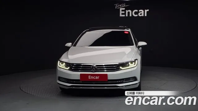Volkswagen Passat 2018 — фото 3