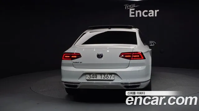 Volkswagen Passat 2018 — фото 4