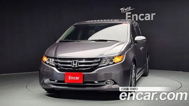 Honda Odyssey 2016 — фото 3