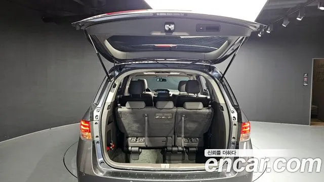 Honda Odyssey 2016 — фото 20