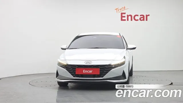 Hyundai AVANTE 2023 — фото 3