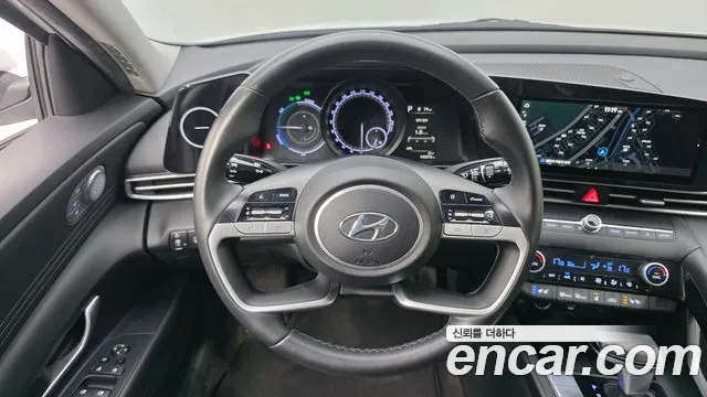 Hyundai AVANTE 2023 — фото 13