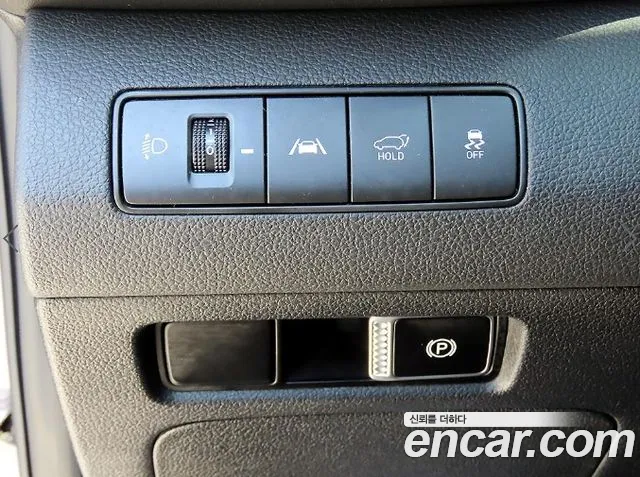 Hyundai Santafe 2022 — фото 12