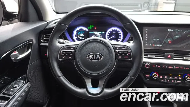 Kia Niro 2021 — фото 18