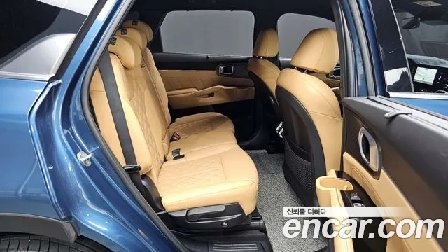 Kia Sorento 2023 — фото 11