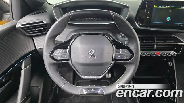 Peugeot 208 2023 — фото 19
