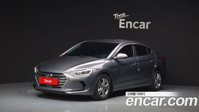 Hyundai AVANTE 2018 — фото 1