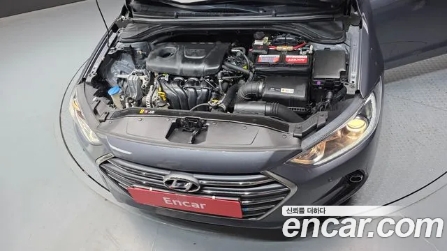 Hyundai AVANTE 2018 — фото 6