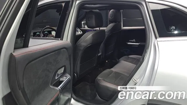 Mercedes-Benz GLA-Class 2021 — фото 18