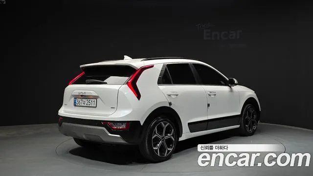 Kia Niro 2022 — фото 2