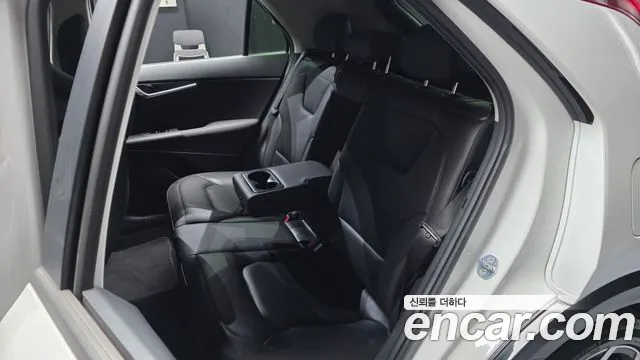 Kia Niro 2022 — фото 17