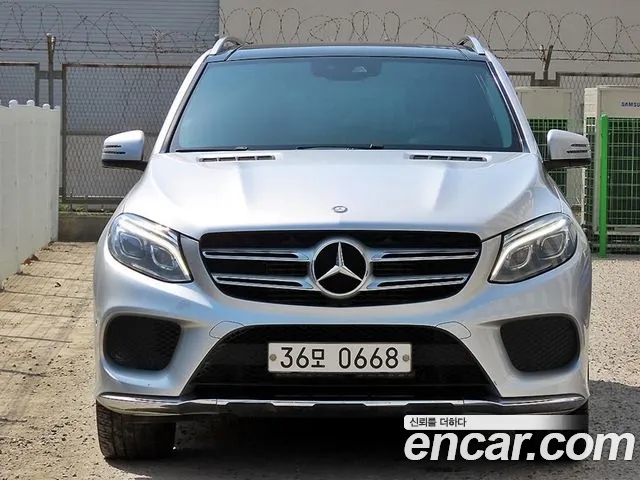 Mercedes-Benz GLE-Class 2016 — фото 1