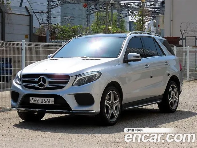 Mercedes-Benz GLE-Class 2016 — фото 2