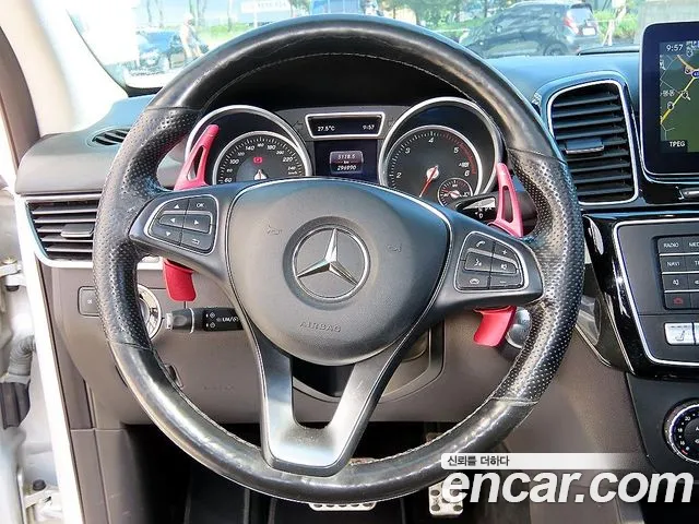 Mercedes-Benz GLE-Class 2016 — фото 8