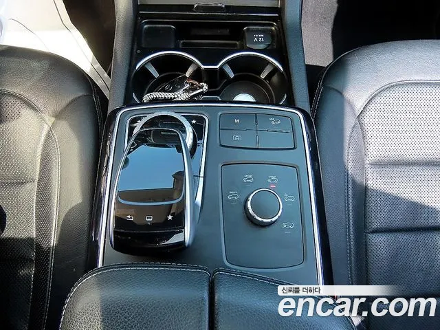 Mercedes-Benz GLE-Class 2016 — фото 13