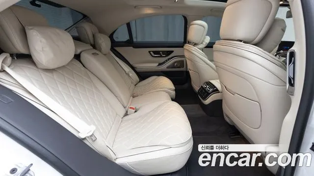 Mercedes-Benz S-Class 2025 — фото 11