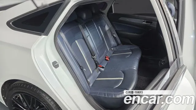 Hyundai Sonata 2015 — фото 16