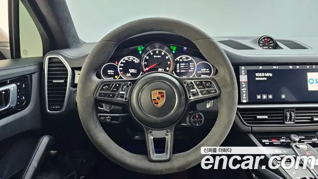 Porsche Cayenne 2020 — фото 19