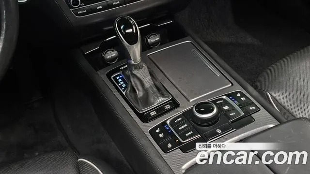 Hyundai Genesis 2015 — фото 9