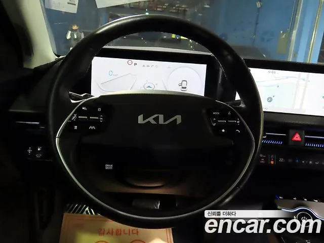 Kia EV6 2023 — фото 10